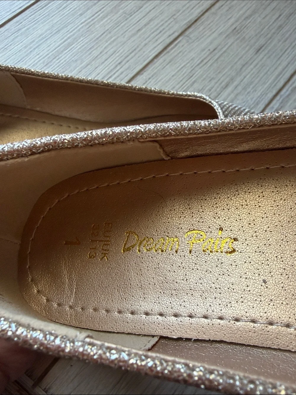 Girls Sparkle Ballet Flats - Gold size 1. Never worn